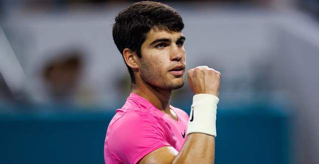 陷入胶着 陷入胶着